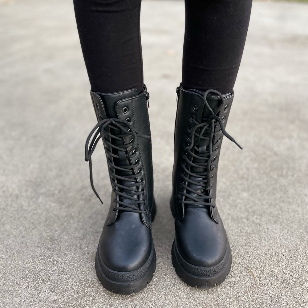 Black Combat Lace up boots - Picture 4 of 12